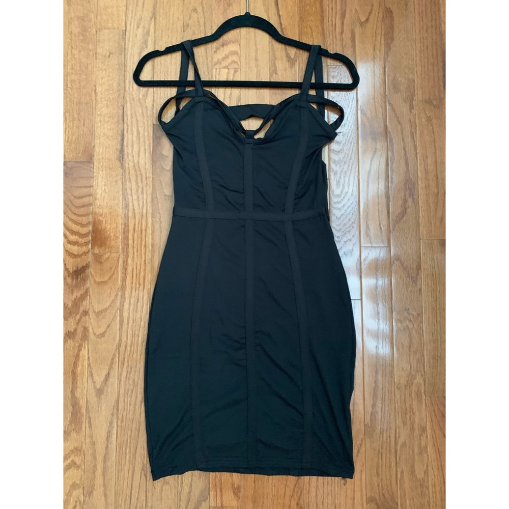 Black backless bodycon dress